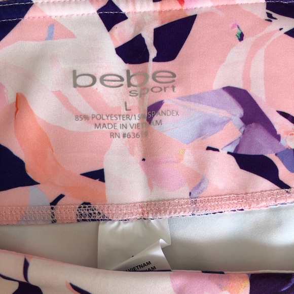 ππ½ββοΈbebe sport | Pink Floral Print Athletic Pocket Capri Pants - Picture 7 of 15